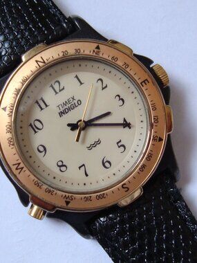 VINTAGE TIMEX INDIGLO, RUN GREAT,NEW BATTERY